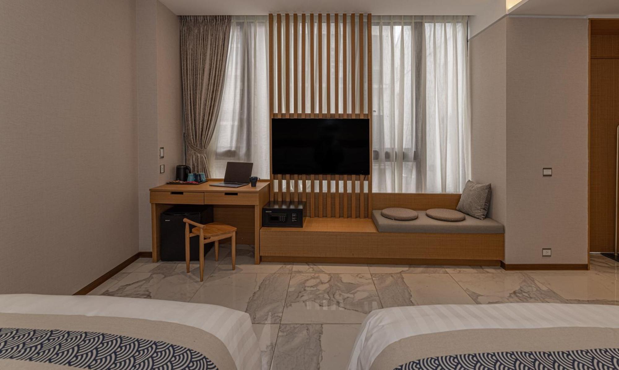 Sun Moon Lake Apollo Resort Hotel Ючи Екстериор снимка