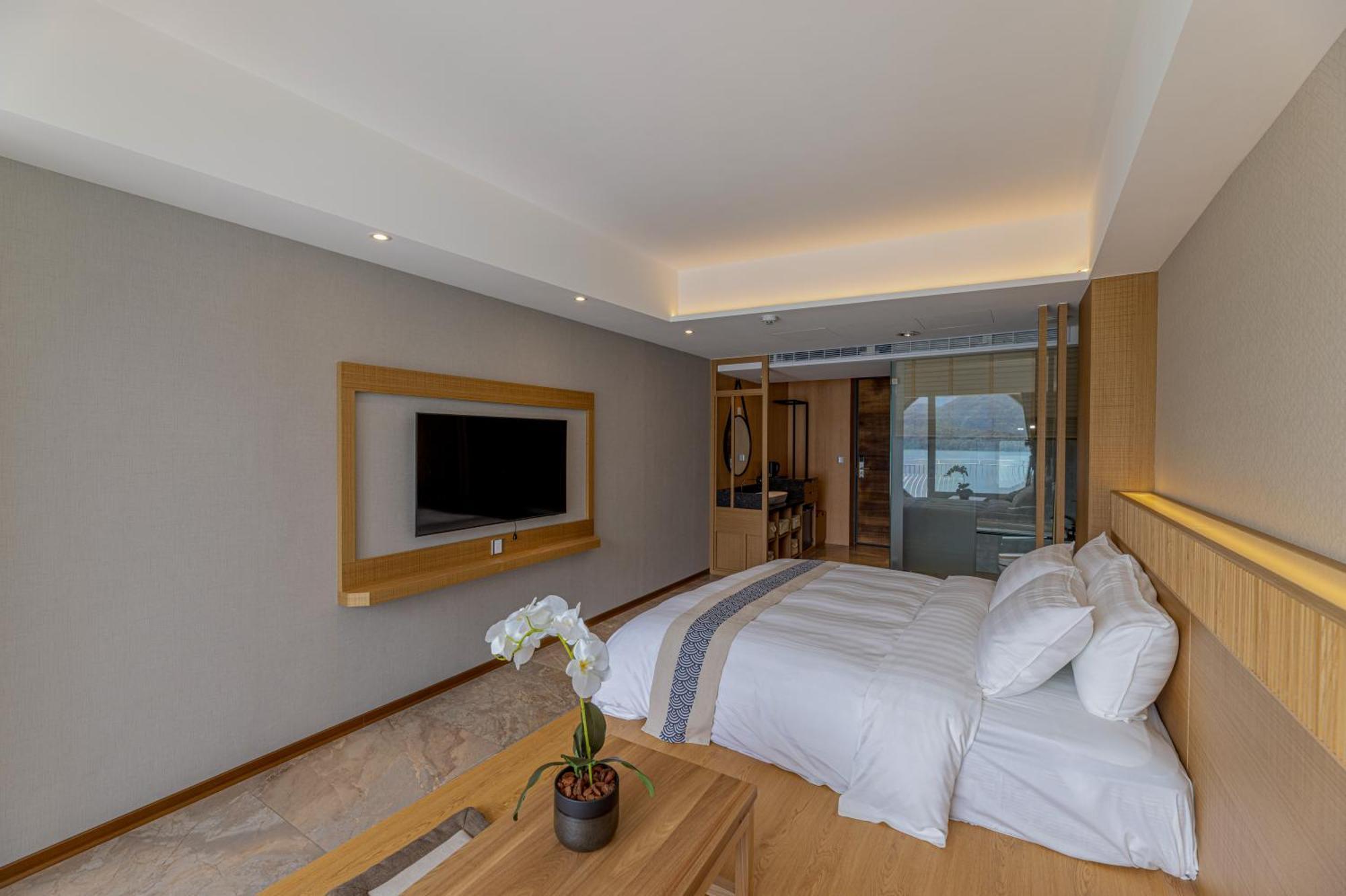 Sun Moon Lake Apollo Resort Hotel Ючи Екстериор снимка
