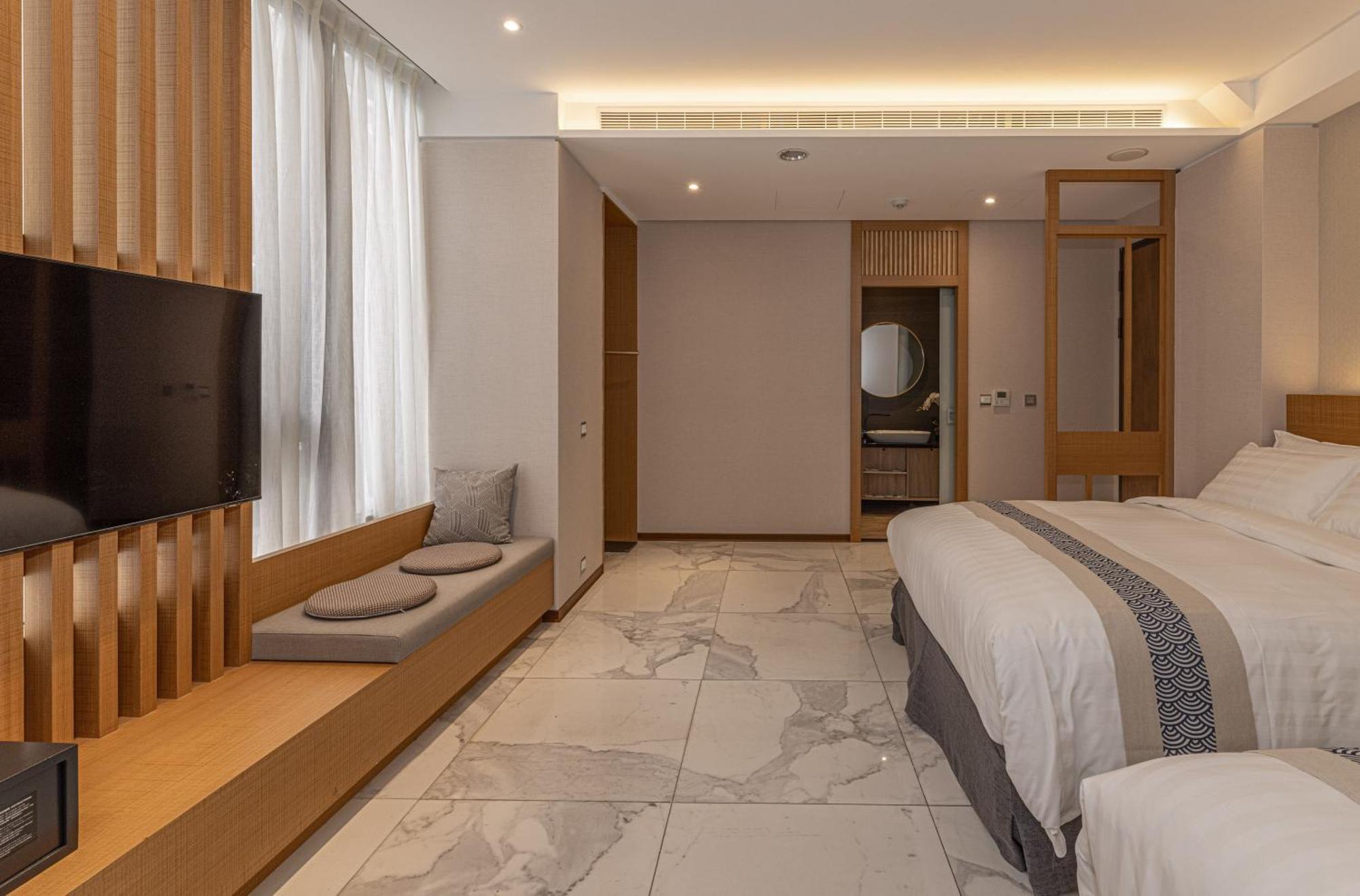Sun Moon Lake Apollo Resort Hotel Ючи Екстериор снимка
